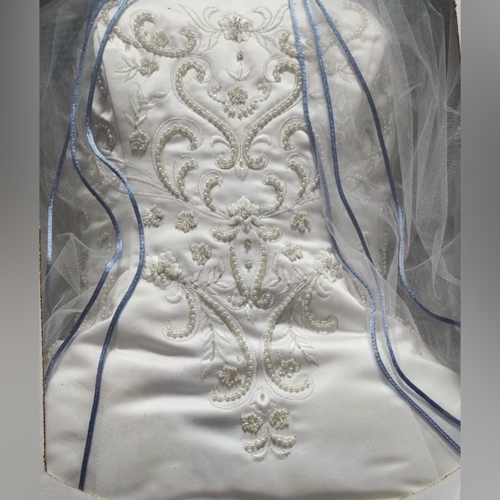 Prom/Wedding Gown Alfred Angelo A1612 strapless A-line white/red corset Sz8-12P*